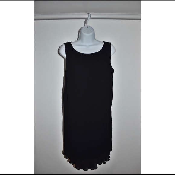 Ann Taylor Dresses & Skirts - 𝐀𝐍𝐍 𝐓𝐀𝐘𝐋𝐎𝐑 𝐁𝐥𝐚𝐜𝐤 𝐃𝐫𝐞𝐬𝐬